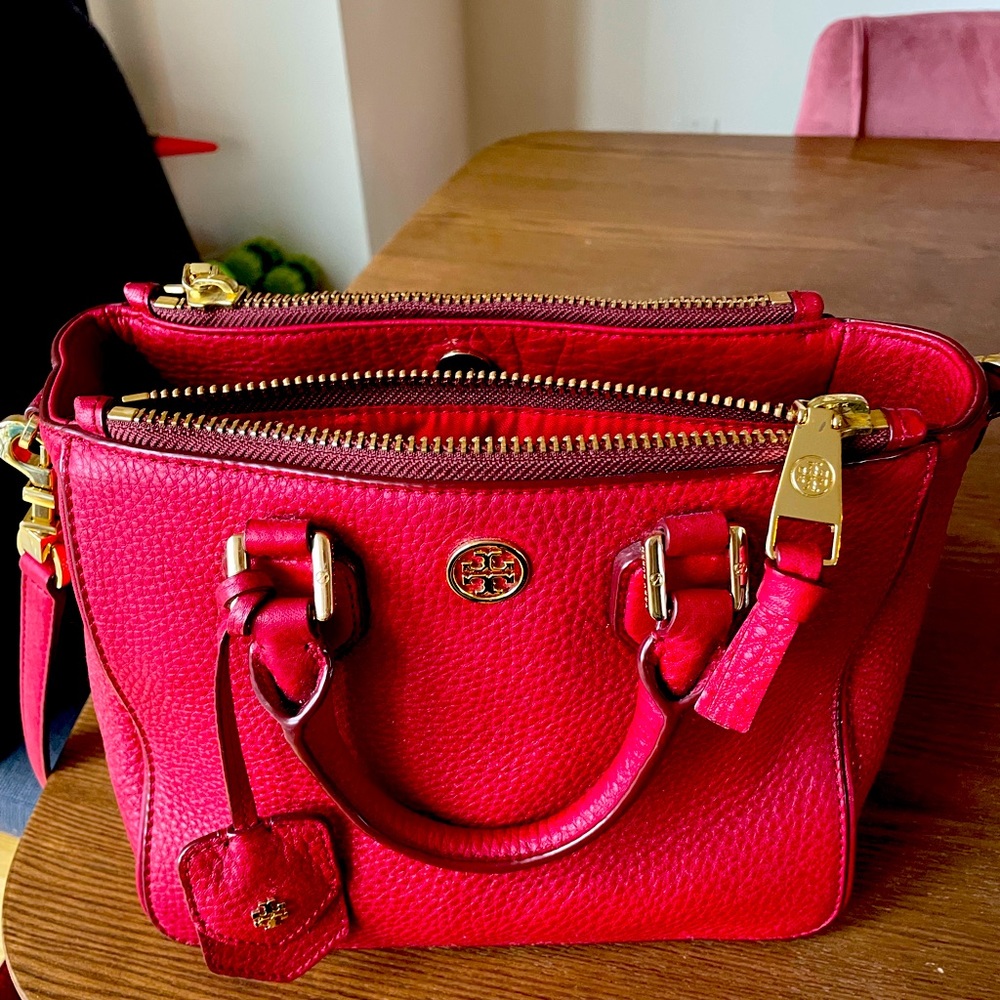Tory Birch | vintage leather crossbody